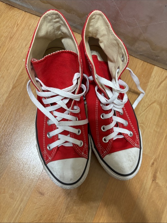 Converse Shoes - Red Converse Chuck Taylor Unisex